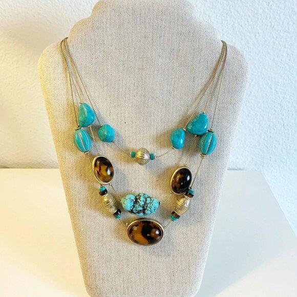 Chico's Necklace 3 Strand Faux Turquoise Stones Howlite Wood Claw Clasp NWT - Picture 2 of 6